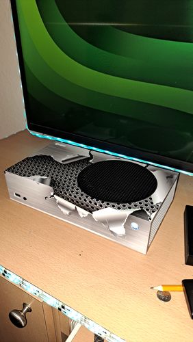 Customer photo review of Breaking Through - Xbox Series S Console Skin