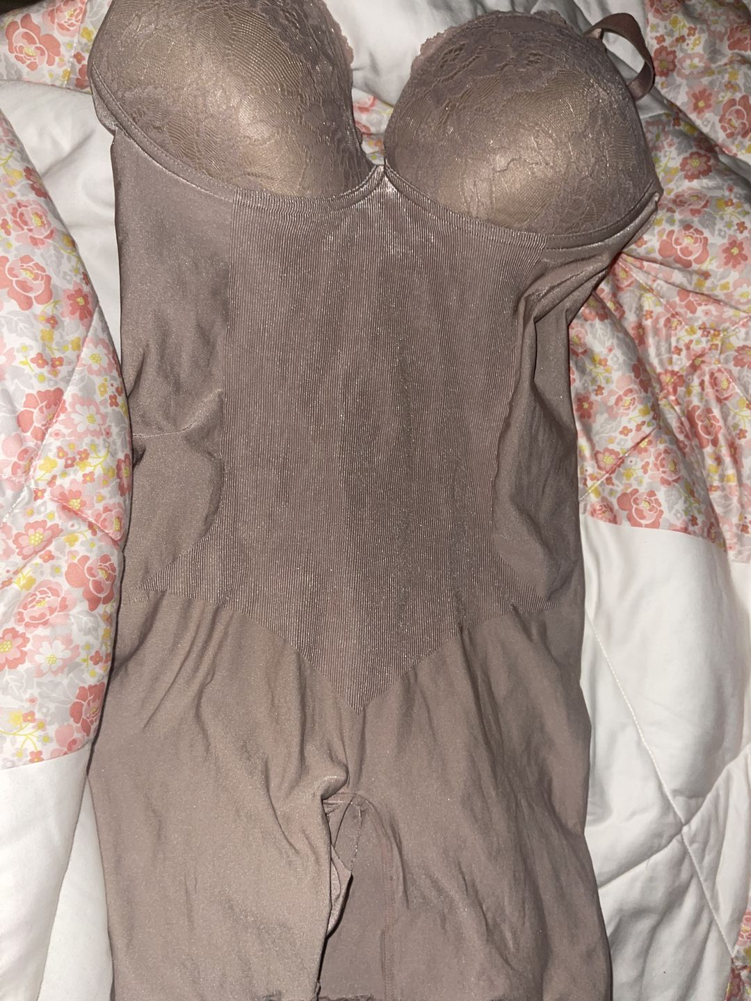 Customer photo review of Shades Bust Shaping and Butt lifting Full Body