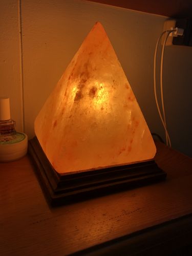 Customer photo review of Pyramid Himalayan Salt Lamp