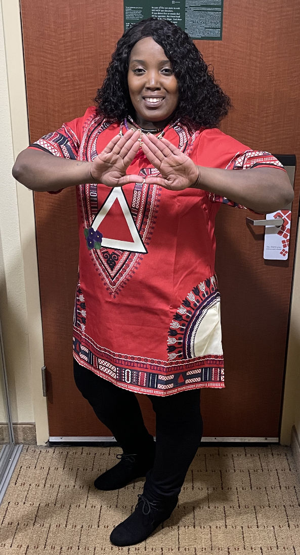 Customer photo review of *Dashiki Shirt- Delta Sigma Theta