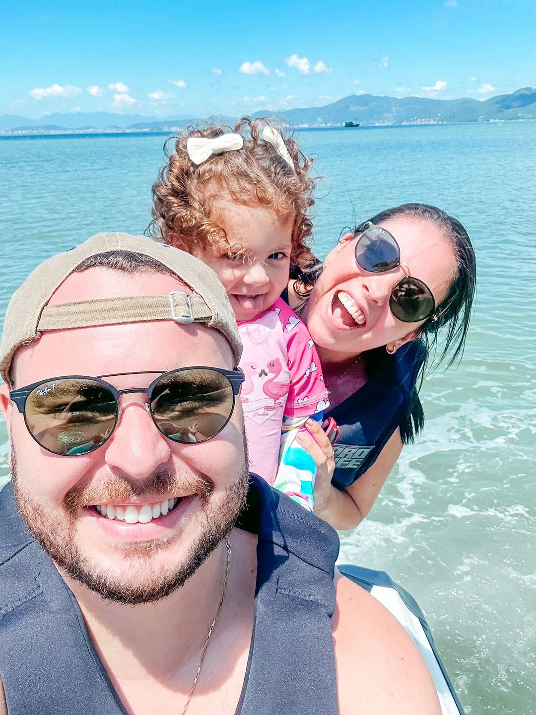 Customer photo review of Camisa Flutuadora Infantil Floater