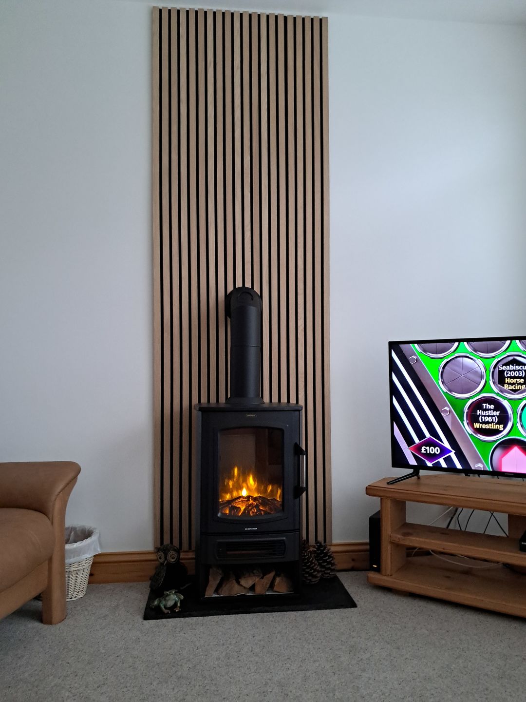 Customer photo review of SlatWall Natural Oak Sample
