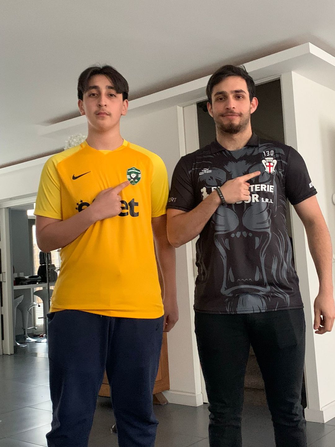 Customer photo review of Classic Voetbalshirt Mystery Box