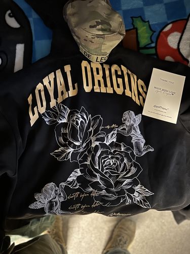 Customer photo review of Roses Heavy-Weight Hoodie in Vintage Black