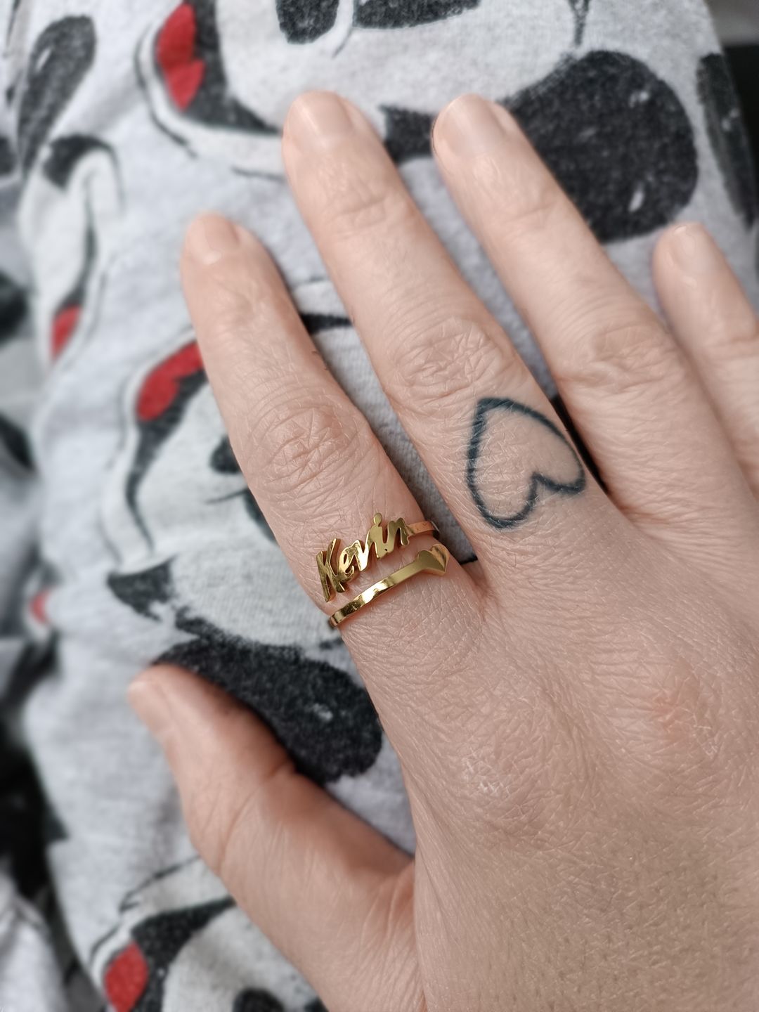 Customer photo review of LOANYA Ring mit persönlichem Namen