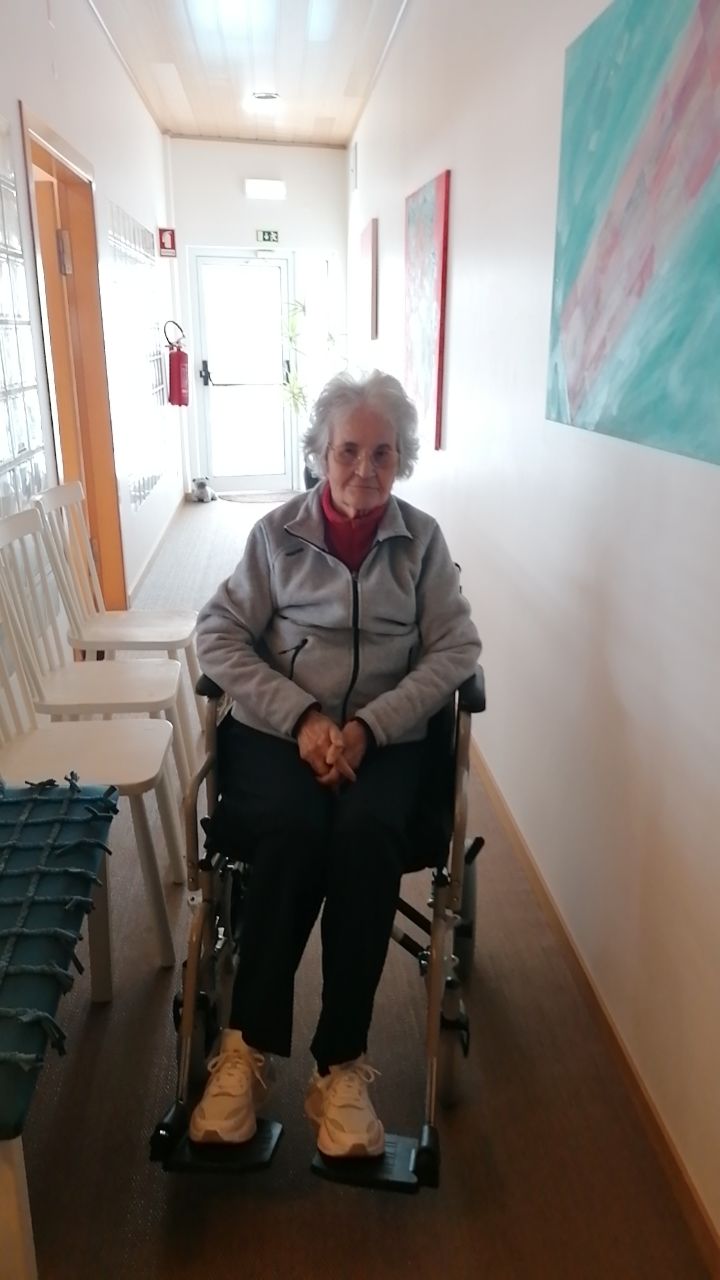 Customer photo review of Cadeira de Rodas de Trânsito YK9032-1