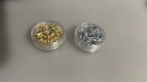 Customer photo review of Hoja de Oro Fantasy Nails