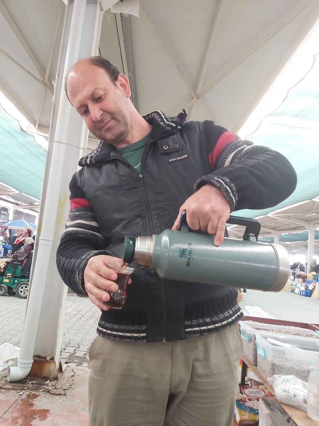 Customer photo review of Stanley Classic Legendary Bottle 2.3 L Yeşil