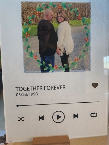 Customer photo review of Custom Song Plaque - The Best Anniversary Gift for Couples