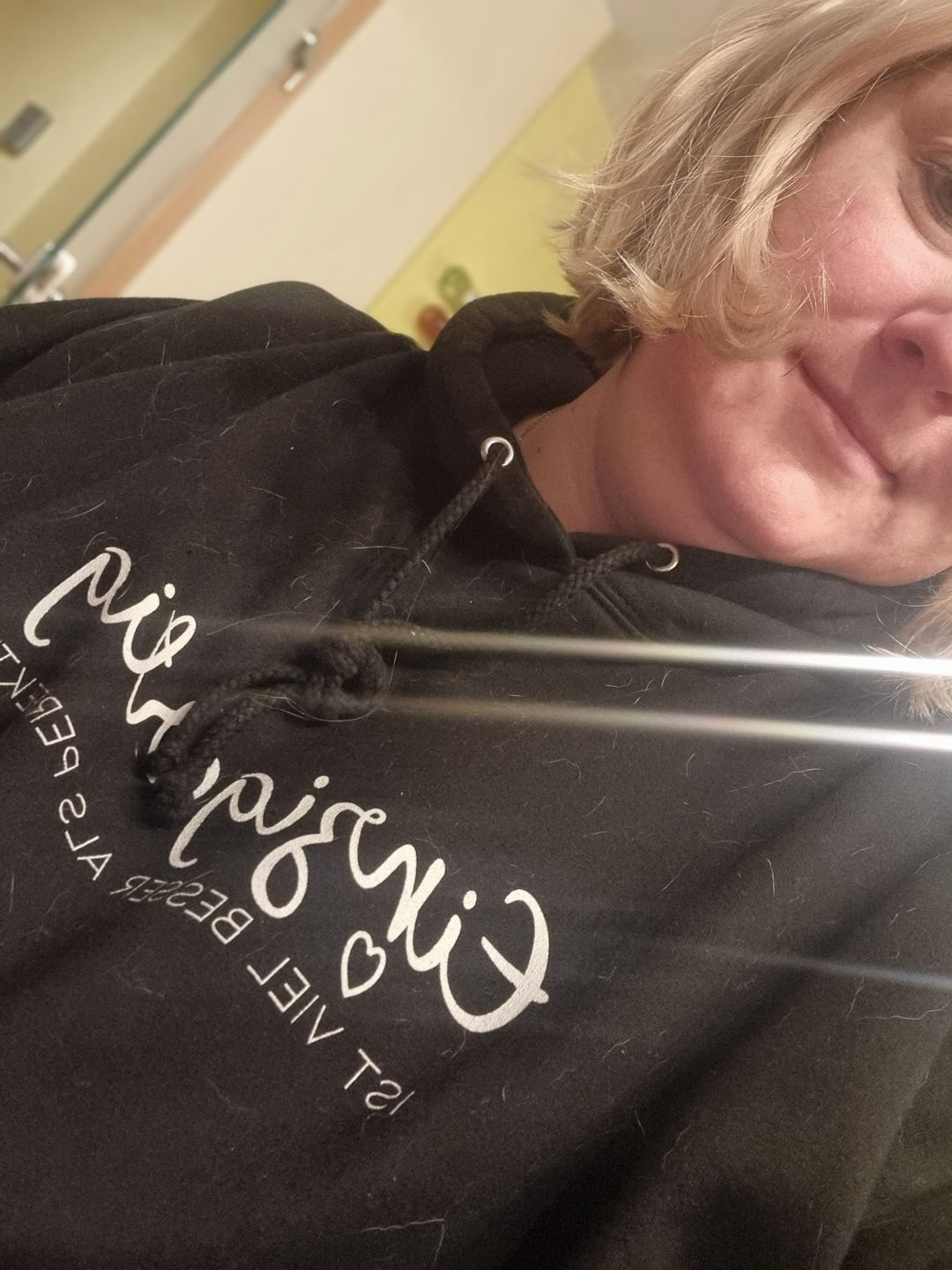 Customer photo review of Einzigartig ist viel besser als Perfekt  -  Hoodie