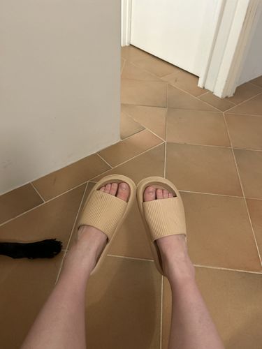 Customer photo review of Original Cushion Slides - Cloud Slides