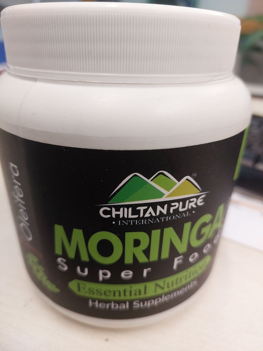 Customer photo review of Moringa Powder SuperFood  [ کرشماتی پتوں سے 300 بیماریوں کا علاج - چلتن سہاجنا]