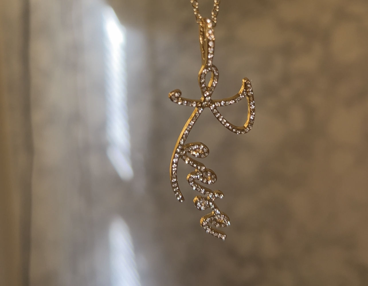 Customer photo review of Luxe Crystal Custom Necklace
