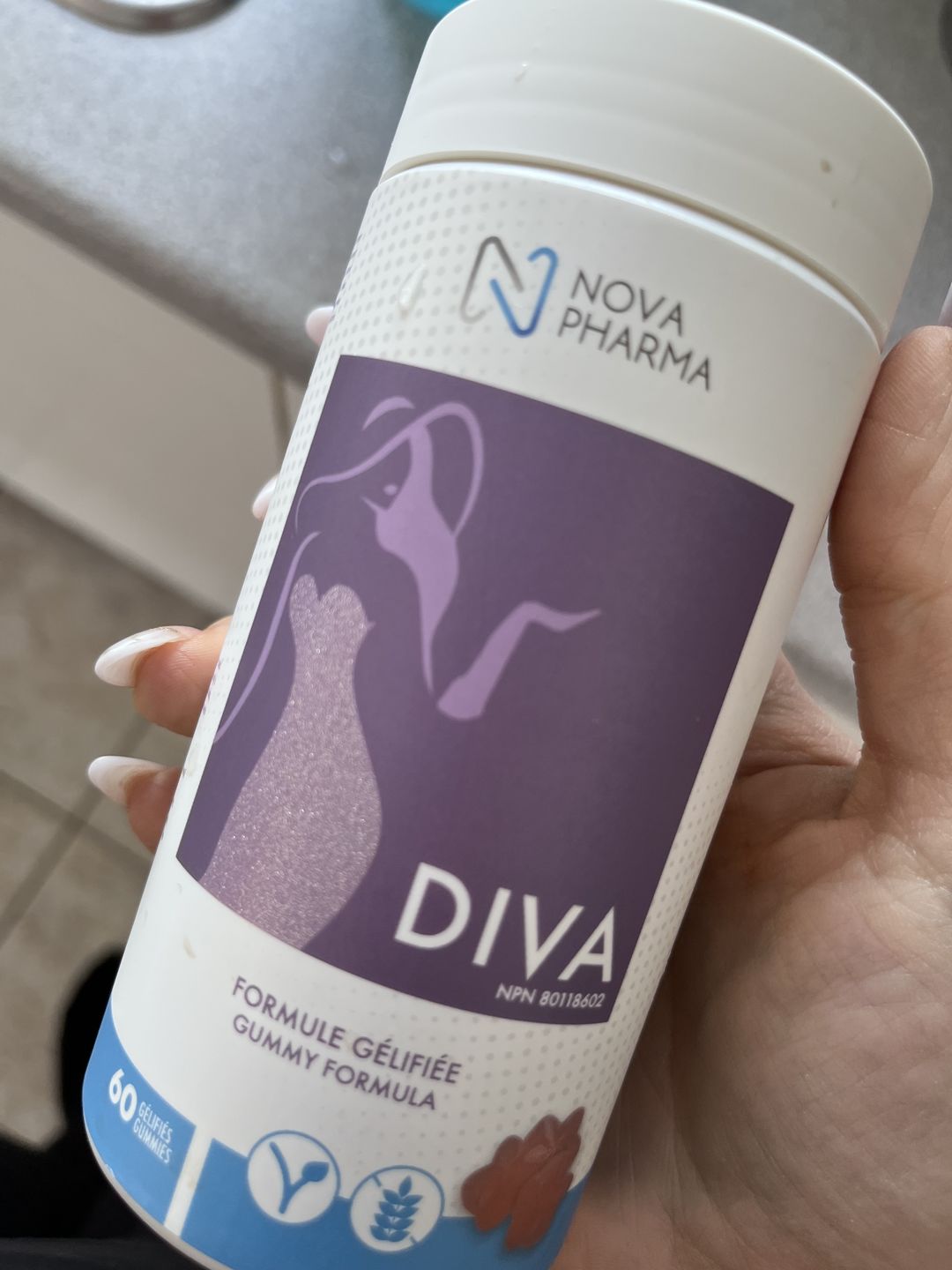 Customer photo review of Nova Pharma - Diva Jujubes à la biotine (60 jujubes)