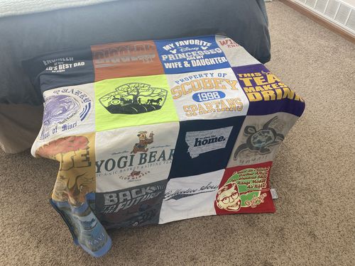 T-shirt quilt with animation, cartoons themes by R from ND