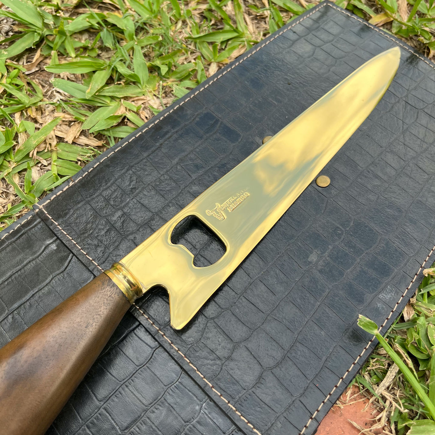 Customer photo review of Faca Artesanal Dourada Modelo Renda