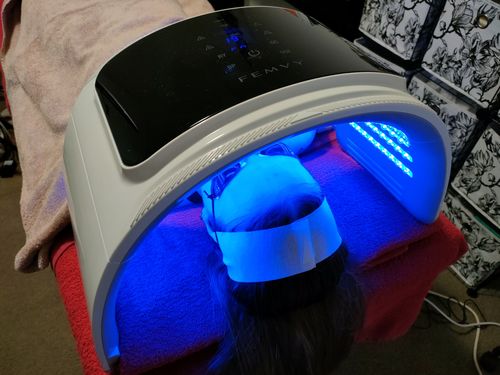 Customer photo review of Femvy LED Light Therapy Pod