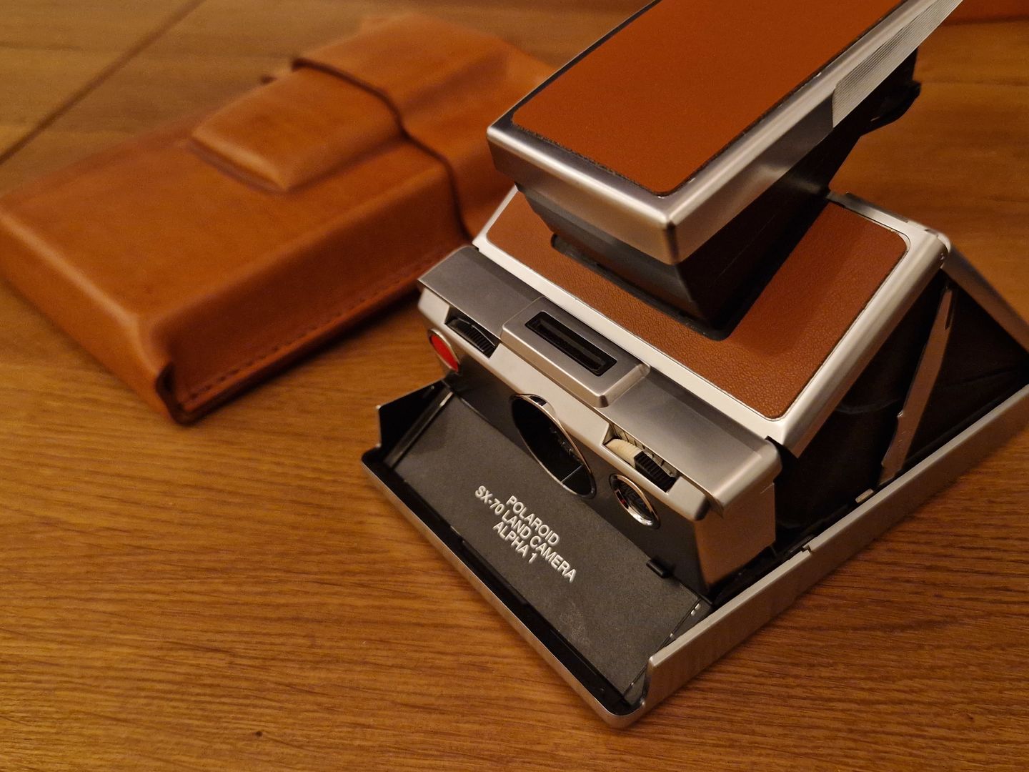 Customer photo review of Polaroid SX-70 Alpha 1 Chrome Folding Instant Film Camera