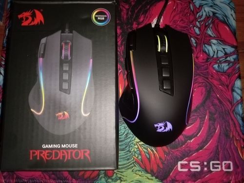 Customer photo review of Mouse Redragon M612 Predator - RGB 8000 DPI - 11 Botones Programables - 5 modos - Boton De Disparo Rapido