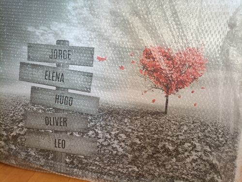 Customer photo review of Lienzo Árbol Corazón con Nombres Personalizados