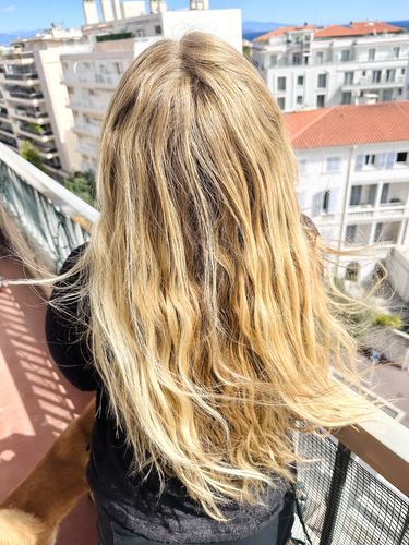 Customer photo review of Notre soin éclaircissant pour des cheveux rayonnants en moins de 5 minutes