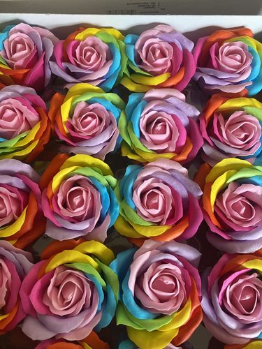 Customer photo review of Bulk 25 Pcs 2.7" Rainbow Rose Soap Heads with Detachable Stems Wholesale