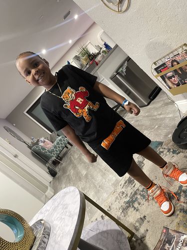 Customer photo review of Men Rawyalty Tiger Chenille Crew Neck T-Shirts and Cotton Shorts Set