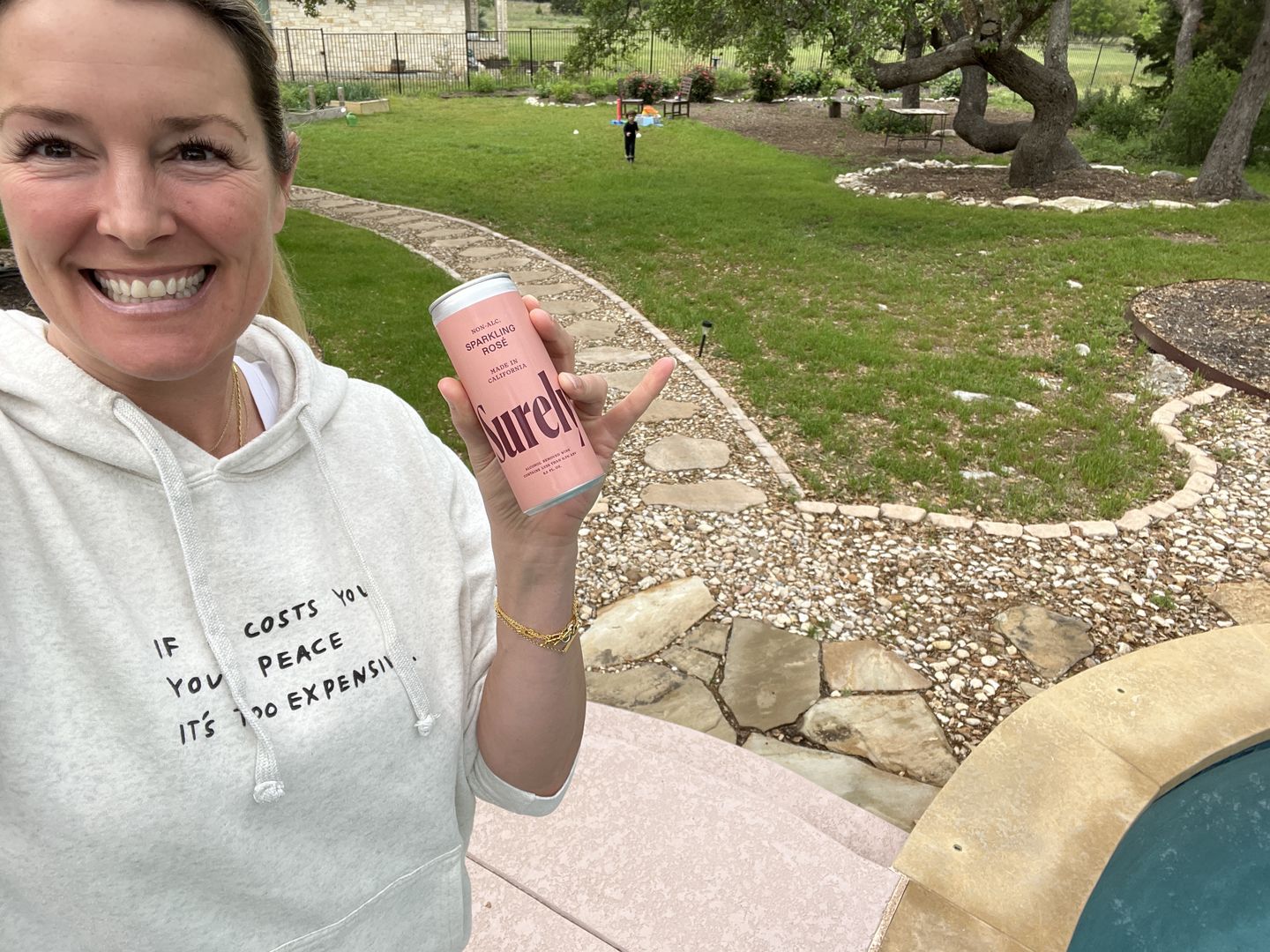 Customer photo review of Non-Alcoholic Sparkling Rosé Can 4-Pack