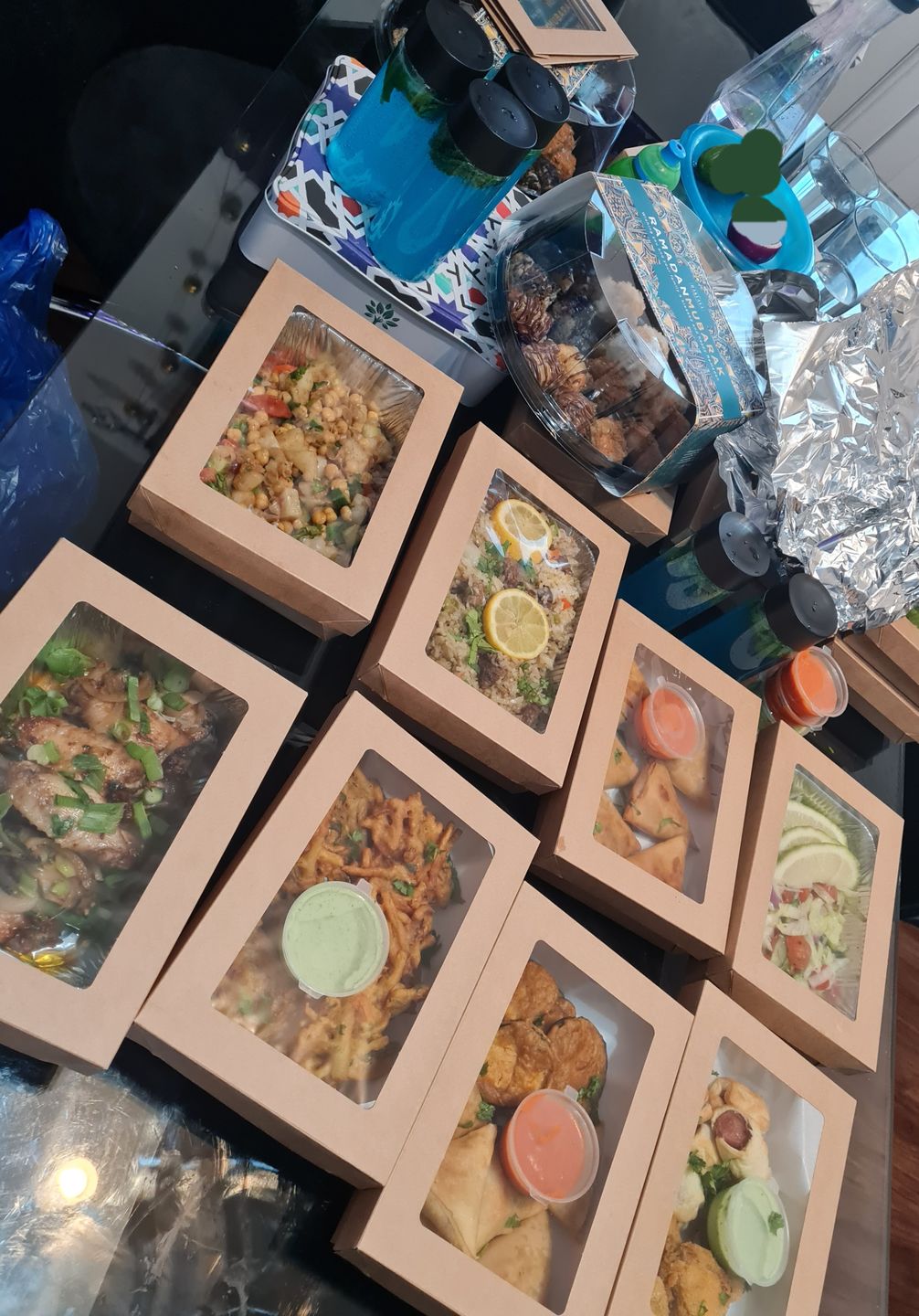 Customer photo review of Premium Cardboard Takeaway Boxes With Cellulose Clear Window Lid
