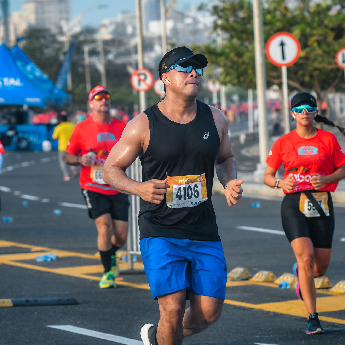 Customer photo review of 2XU Visera Performance Unisex