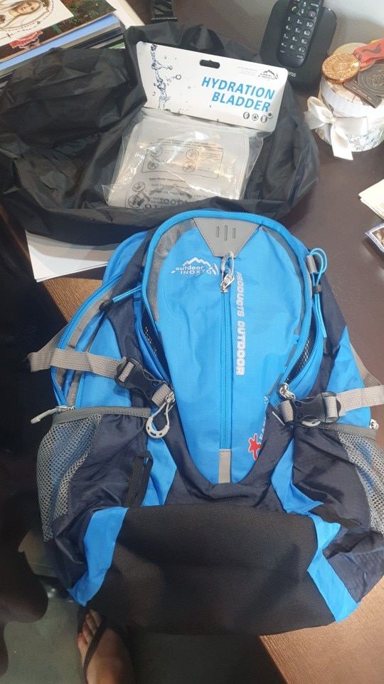 Customer photo review of Sac à Dos 25L de Voyage et Randonnée, robuste et léger - INOXTO™