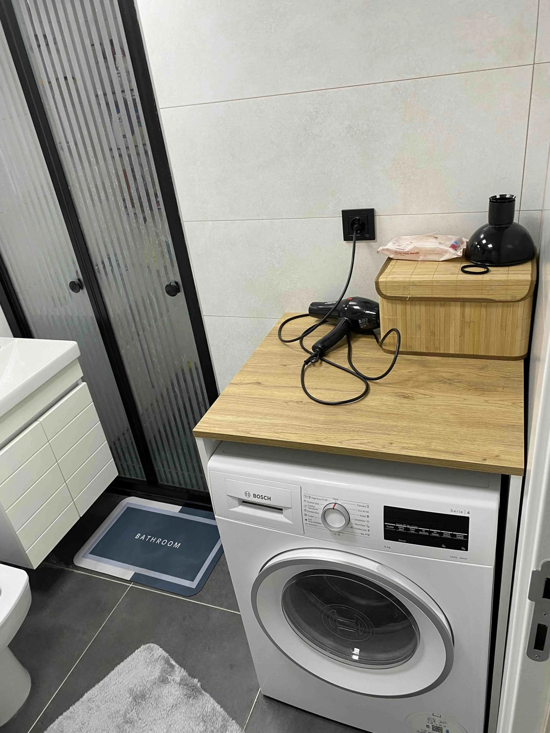 Customer photo review of Rani KD103 Çamaşır - Kurutma Makinesi Dolabı Kapaksız Beyaz - Sepet Ceviz