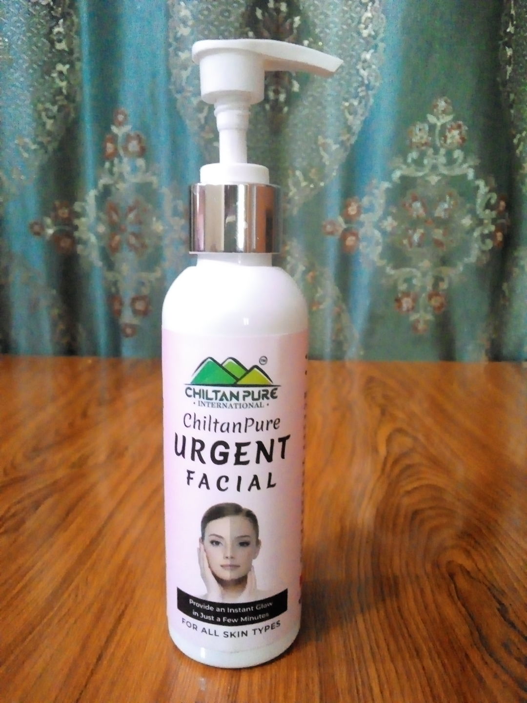 Customer photo review of Urgent Facial – Provides an Instant Glow in Just a Few Minutes!! 150ml ,, 5️⃣ ⭐⭐⭐⭐⭐ RATING