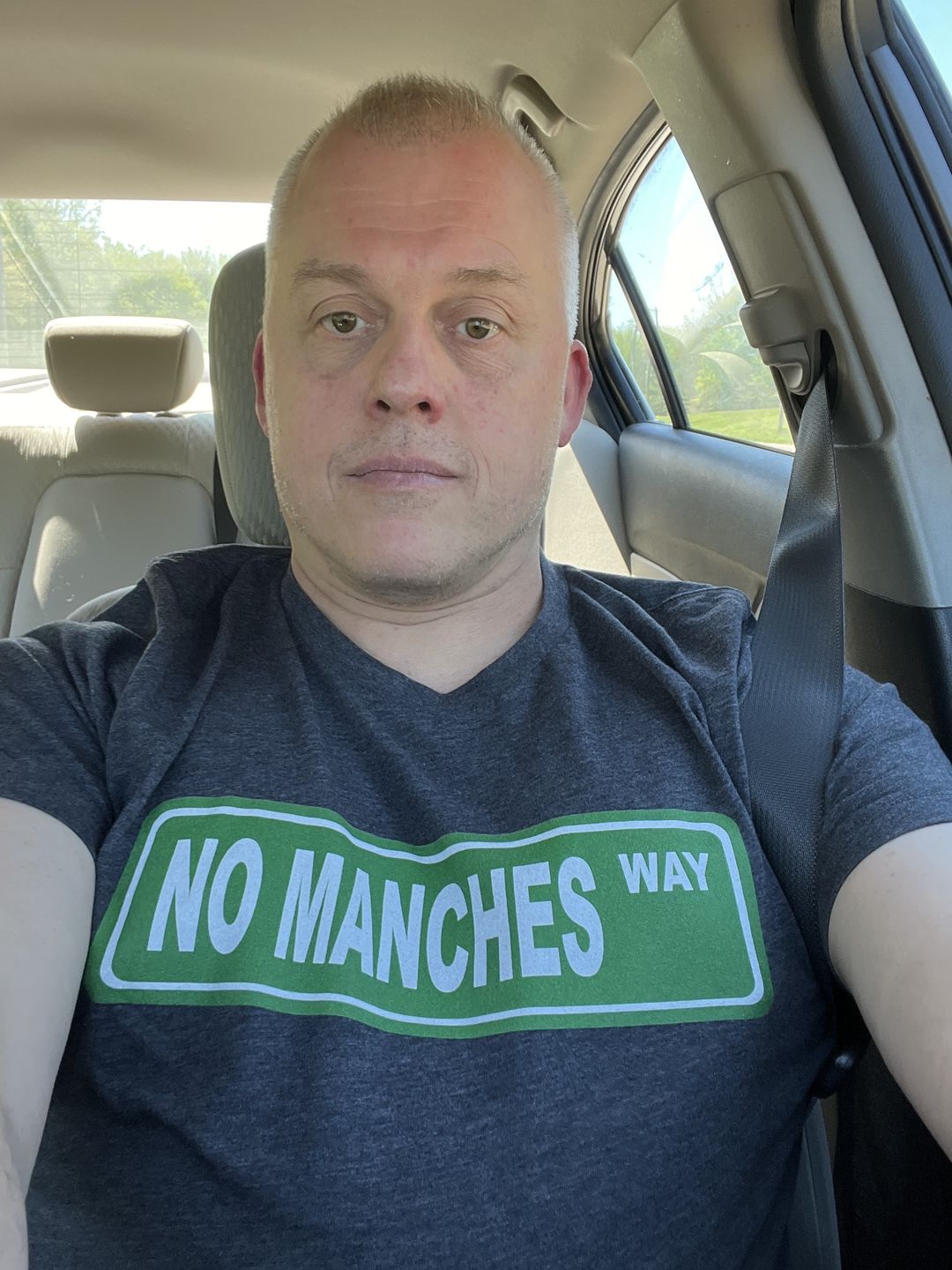 Customer photo review of No Manches Way T-Shirt