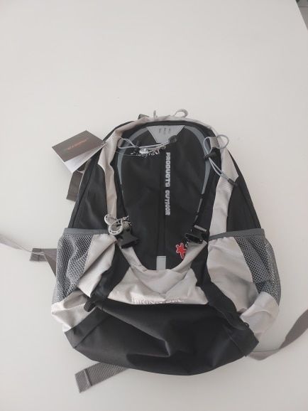 Customer photo review of Sac à Dos 25L de Voyage et Randonnée, robuste et léger - INOXTO™