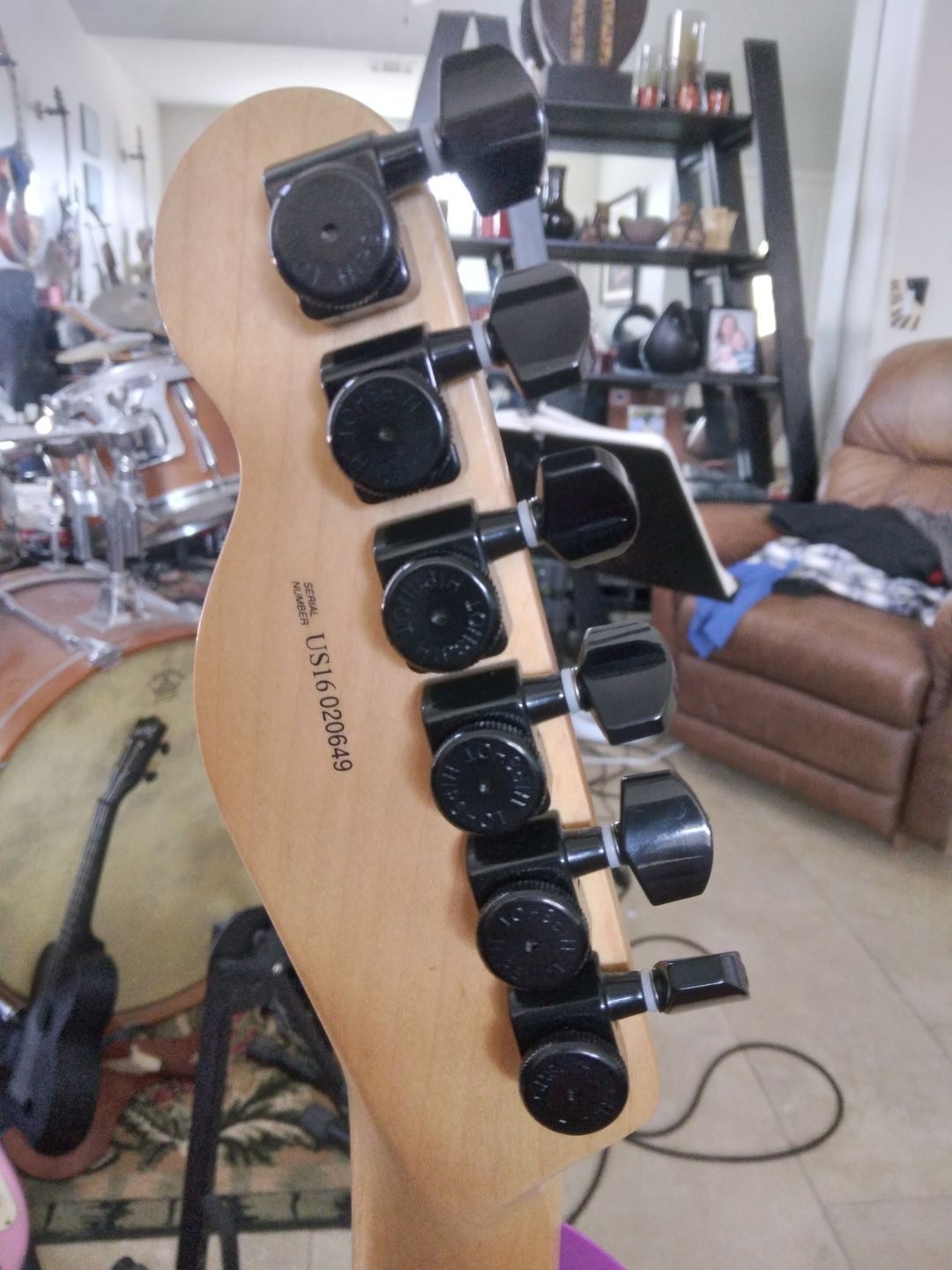 Customer photo review of Guitar Tuner Upgrade Kit Fender® Directrofit™