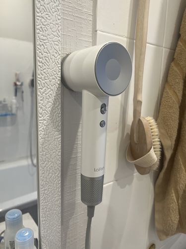 Customer photo review of Swift Special High Speed Hair Dryer (3 Nozzles)