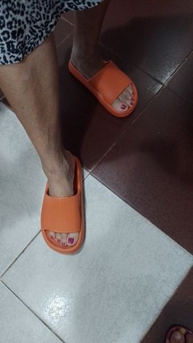 Customer photo review of Wellness Badeschlappen