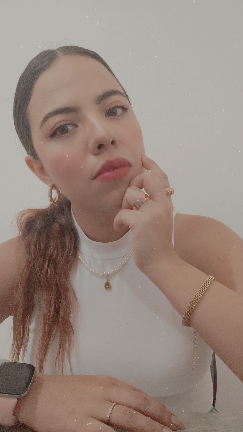 Customer photo review of Collar Pearl Stella