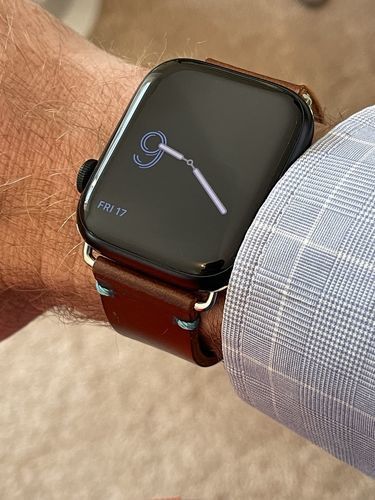 Customer photo review of The Maverick Italian Leather Apple Watch Band - Bordeaux Brown