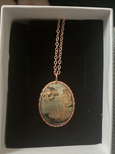 Customer photo review of Sandro Botticelli The Birth of Venus Kolye