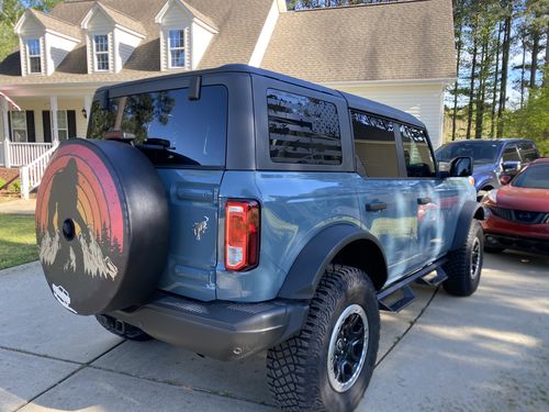 Customer photo review of Sasquatch Bronco Vintage Retro Spare Tire Cover