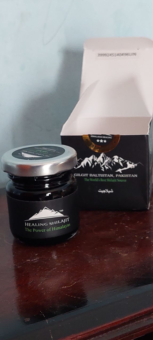 Customer photo review of 60 Gram | Himalyan Shilajit