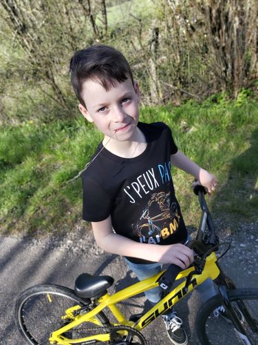 Customer photo review of T-shirt enfant J'peux pas J'ai Bmx noir