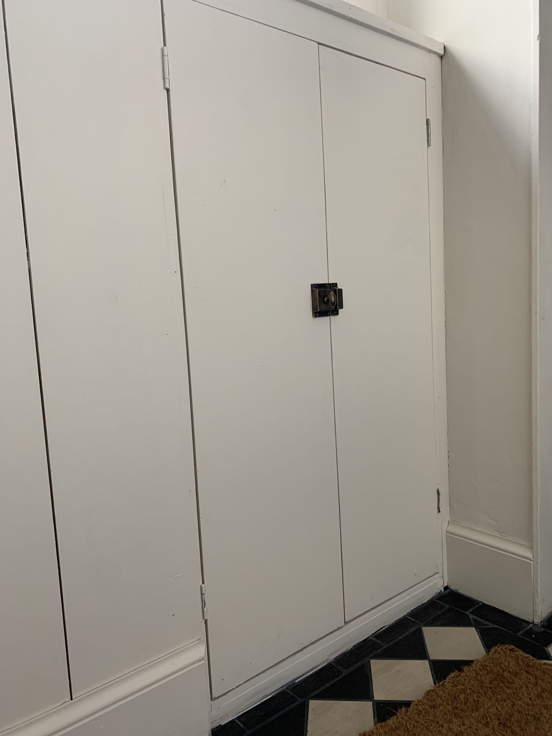 Customer photo review of Turn Cupboard Latch
