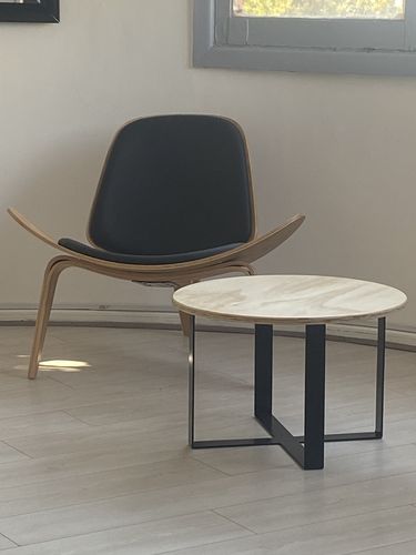 Customer photo review of Mesa de centro Redonda 60 x 40 negro MIMA