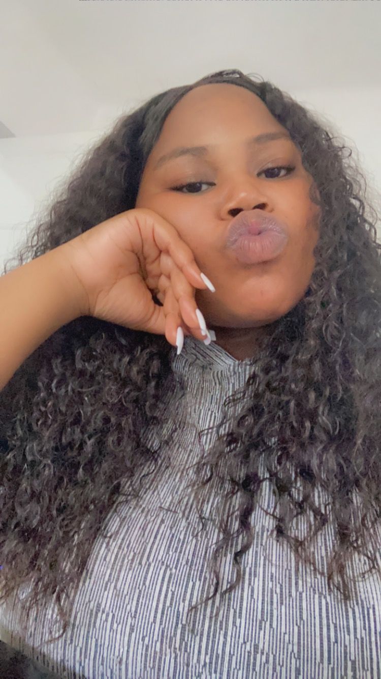 Customer photo review of Malaysian lace closure long curly 20inch wig