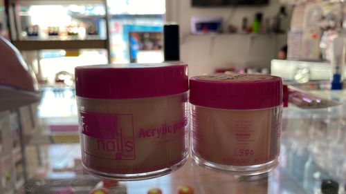 Customer photo review of Acrílico Make Cover Petal Rose 1 oz Fantasy Nails