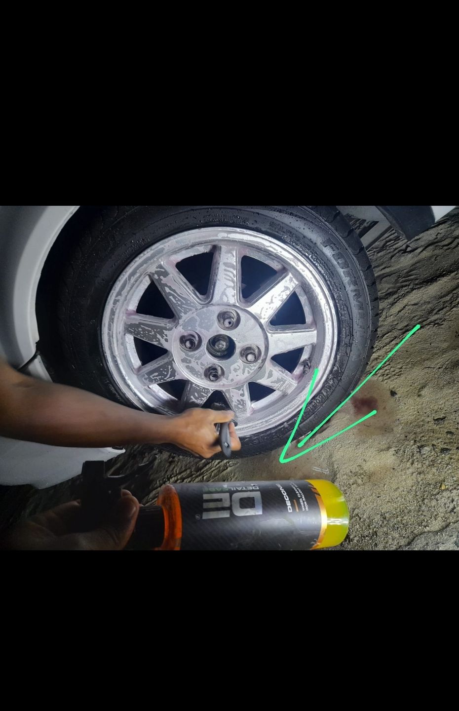 Customer photo review of Decon8 - Wheel Cleaner & Iron Fallout Remover