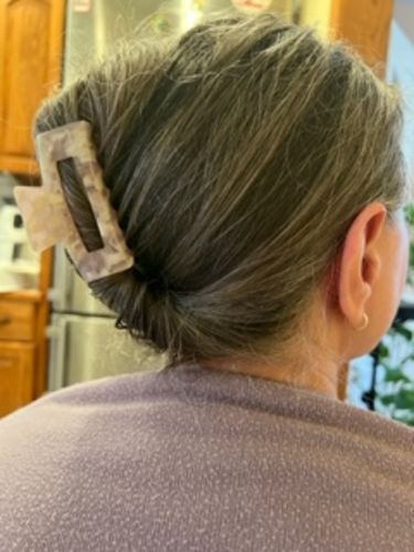 Customer photo review of Mini Aurora Claw Clip